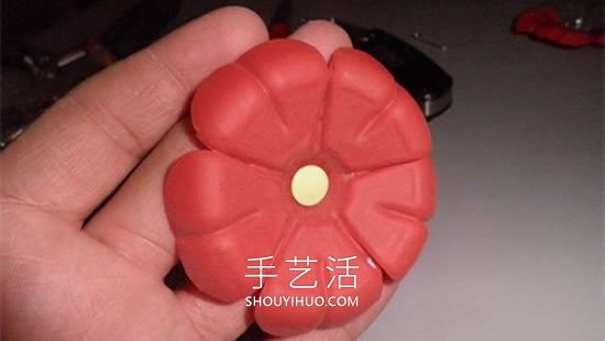 自制礦泉水瓶仿真花的方法圖解教程 -  rpnrmr.com