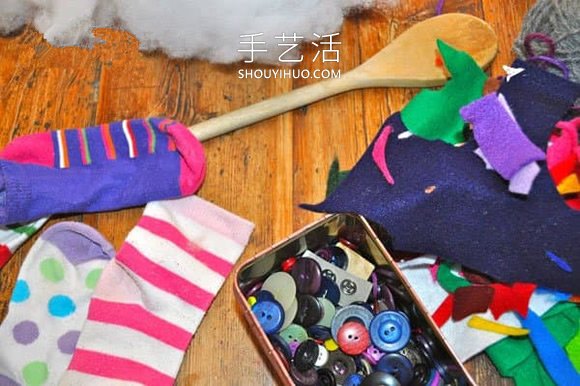 幼兒用襪子手工制作小馬玩具的做法教程 -  rpnrmr.com