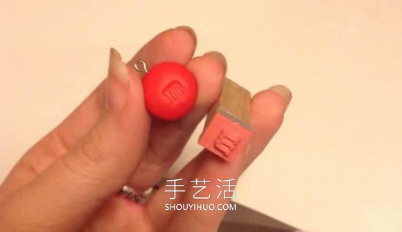 自制粘土mm巧克力豆項(xiàng)鏈的方法圖解教程 -  rpnrmr.com