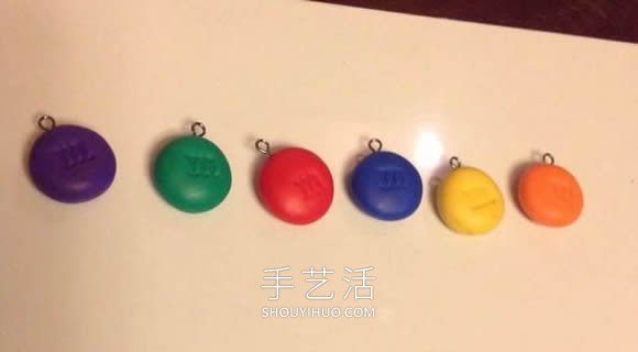 自制粘土mm巧克力豆項(xiàng)鏈的方法圖解教程 -  rpnrmr.com
