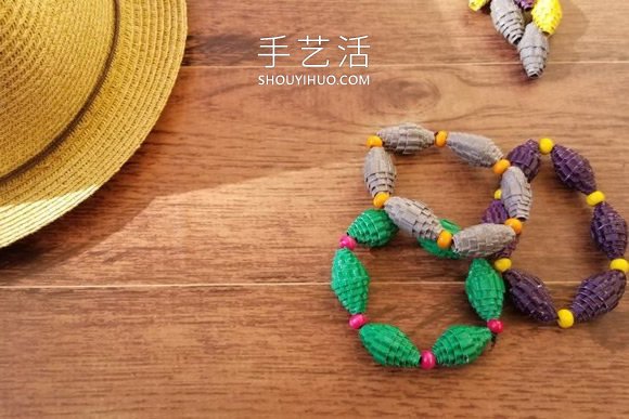 自制瓦楞紙串珠手鏈的方法圖解教程 -  rpnrmr.com