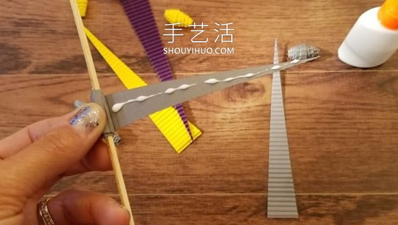 自制瓦楞紙串珠手鏈的方法圖解教程 -  rpnrmr.com