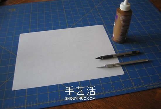 簡單自制立體紙圣誕樹的方法圖解教程 -  rpnrmr.com
