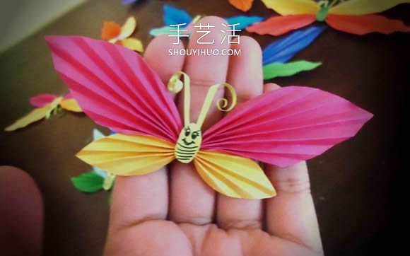 幼兒手工制作漂亮紙蝴蝶的做法教程 -  rpnrmr.com