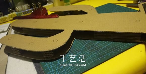 自制硬紙板仙人掌燈飾的方法圖解教程 -  rpnrmr.com
