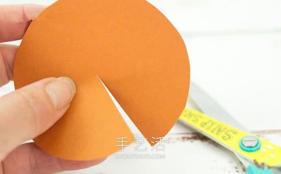 幼兒園手工制作松果刺猬的做法教程 -  rpnrmr.com