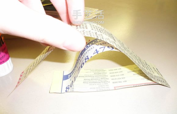 舊書手工制作立體愛心裝飾的做法教程 -  rpnrmr.com