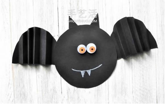 幼兒園手工制作萬圣節(jié)卡紙蝙蝠的做法教程 -  rpnrmr.com
