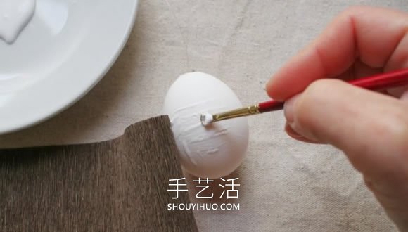 自制皺紋紙橡子和松果掛飾的方法圖解教程 -  rpnrmr.com