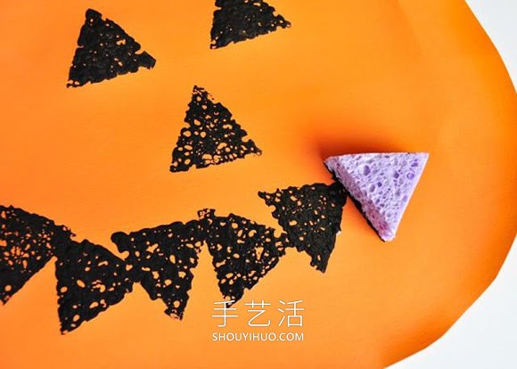 最簡(jiǎn)單幼兒手工制作萬圣節(jié)南瓜燈的做法教程 -  rpnrmr.com