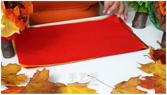 幼兒用皺紋紙手工制作秋天大樹的做法教程 -  rpnrmr.com