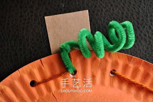 幼兒手工制作萬圣節(jié)紙盤南瓜燈籠的做法教程 -  rpnrmr.com