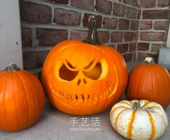 自制萬(wàn)圣節(jié)南瓜燈的雕刻方法圖解教程 -  rpnrmr.com