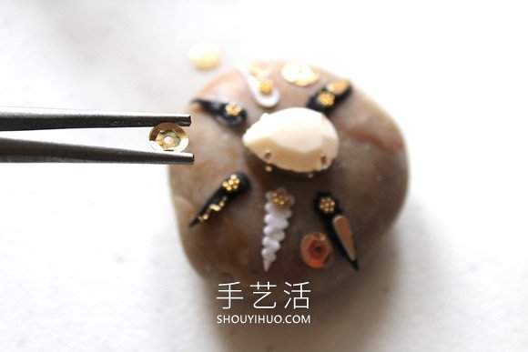 鵝卵石手工制作鎮(zhèn)紙的做法教程 -  rpnrmr.com