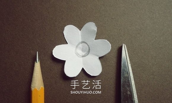 簡單手工制作閃光貼紙的做法教程 -  rpnrmr.com