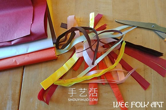 玻璃瓶粘貼彩色薄紙 制作秋季風(fēng)花瓶的做法 -  rpnrmr.com