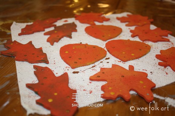 自制秋天葉子裝飾的方法圖解教程 -  rpnrmr.com