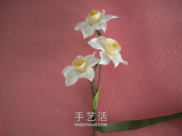 簡單自制皺紋紙水仙花的方法圖解教程 -  rpnrmr.com