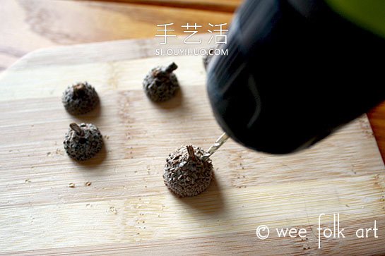 羊毛氈橡子的制作方法 掛起來就像一道彩虹！ -  rpnrmr.com