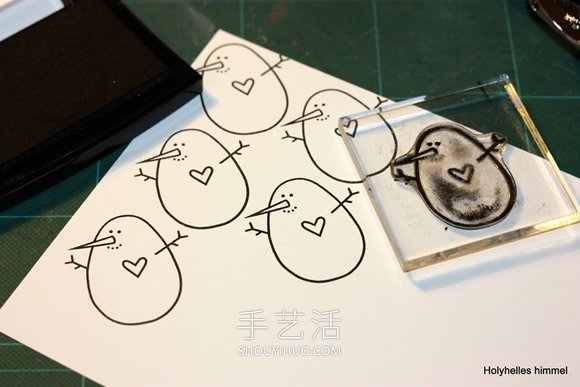 自制圣誕節(jié)禮物包裝紙的方法圖解教程 -  rpnrmr.com