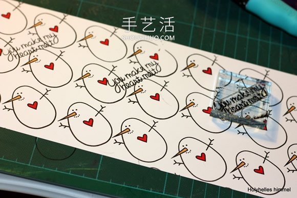 自制圣誕節(jié)禮物包裝紙的方法圖解教程 -  rpnrmr.com