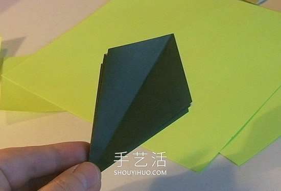 簡(jiǎn)單折紙立體圣誕樹的折法詳細(xì)步驟圖 -  rpnrmr.com