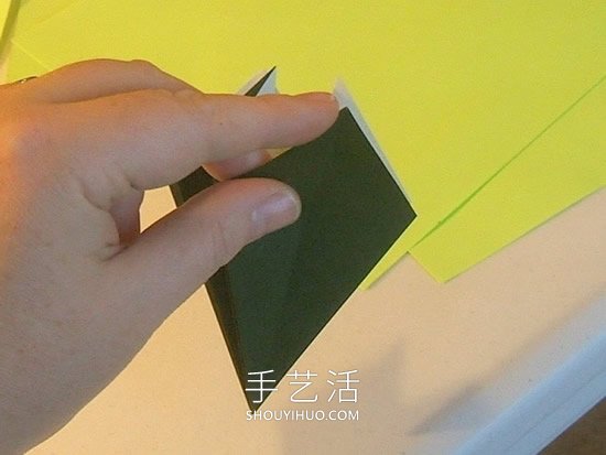 簡(jiǎn)單折紙立體圣誕樹的折法詳細(xì)步驟圖 -  rpnrmr.com