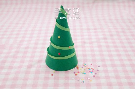 簡單卡紙手工制作立體圣誕樹的做法教程 -  rpnrmr.com