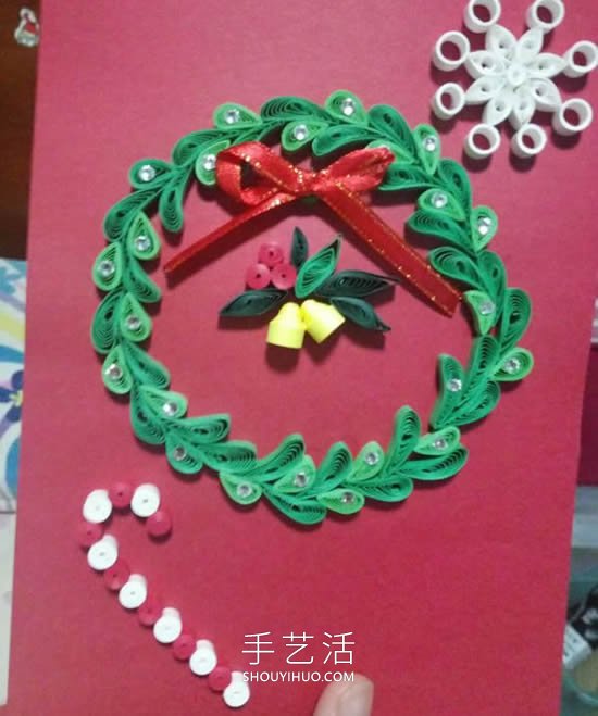 衍紙手工制作圣誕花環(huán)賀卡的做法教程 -  rpnrmr.com