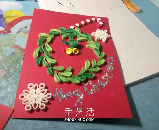 衍紙手工制作圣誕花環(huán)賀卡的做法教程 -  rpnrmr.com