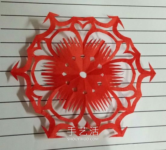 春節(jié)團(tuán)花剪紙步驟和折疊方法圖解教程 -  rpnrmr.com