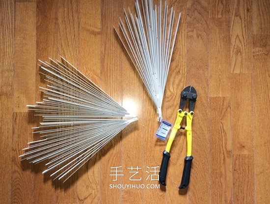 舊的百葉窗廢物利用DIY制作床頭鏡子裝飾 -  rpnrmr.com