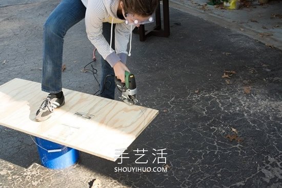 舊的百葉窗廢物利用DIY制作床頭鏡子裝飾 -  rpnrmr.com