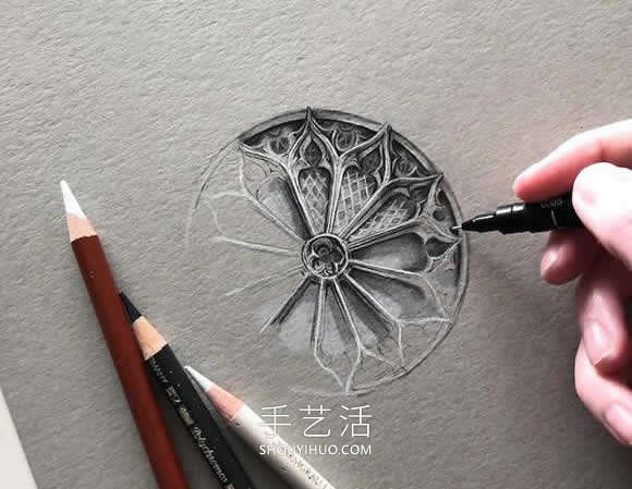 錯綜復(fù)雜的建筑圖紙！捕捉哥特式建筑之美 -  rpnrmr.com