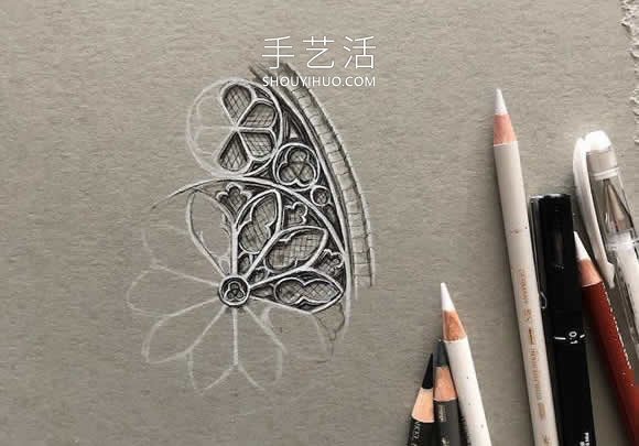 錯綜復(fù)雜的建筑圖紙！捕捉哥特式建筑之美 -  rpnrmr.com
