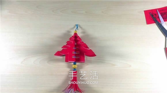 春節(jié)剪紙春字掛飾的折法和剪法圖解教程 -  rpnrmr.com