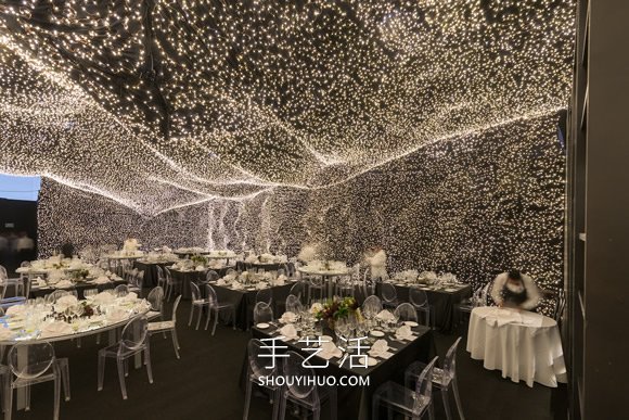 被25萬盞LED燈包圍的餐廳 提供非凡用餐體驗 -  rpnrmr.com