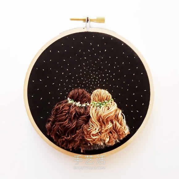 刺繡藝術(shù)家縫制眺望夜空的創(chuàng)意刺繡作品 -  rpnrmr.com
