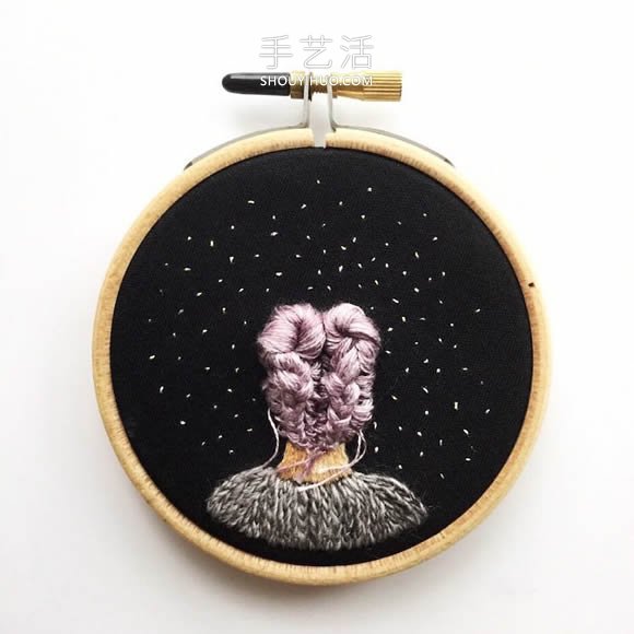 刺繡藝術(shù)家縫制眺望夜空的創(chuàng)意刺繡作品 -  rpnrmr.com