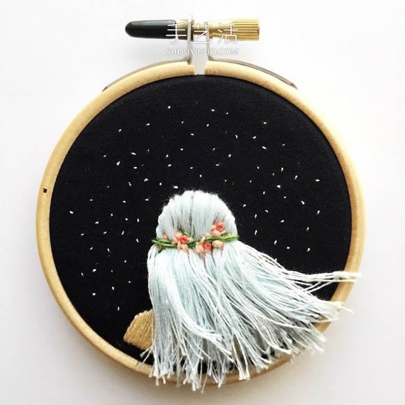 刺繡藝術(shù)家縫制眺望夜空的創(chuàng)意刺繡作品 -  rpnrmr.com