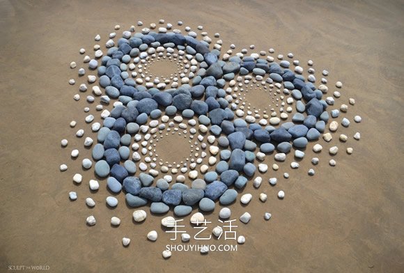 海灘上的拼搭藝術(shù)！令人賞心悅目的石頭拼畫 -  rpnrmr.com