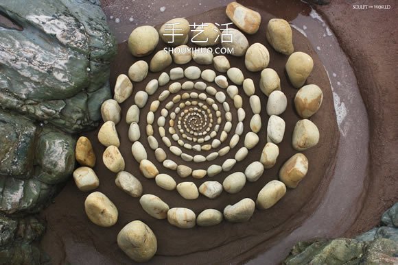 海灘上的拼搭藝術(shù)！令人賞心悅目的石頭拼畫 -  rpnrmr.com