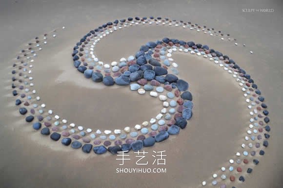 海灘上的拼搭藝術(shù)！令人賞心悅目的石頭拼畫 -  rpnrmr.com