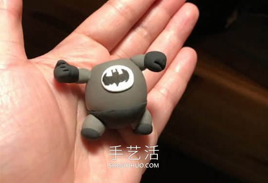 超輕粘土手工制作卡通蝙蝠俠的做法教程 -  rpnrmr.com