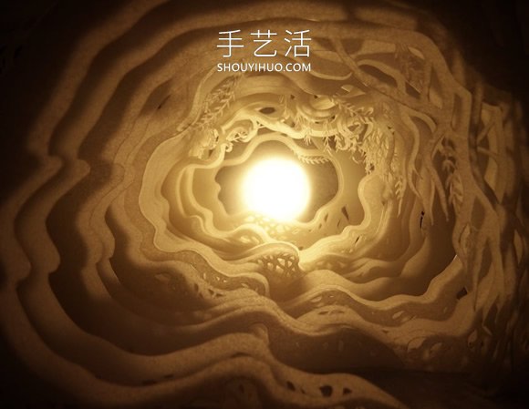 由數(shù)十張紙制作而成的立體城市和森林紙雕 -  rpnrmr.com