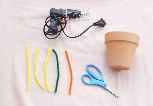 兒童手工制作扭扭棒水仙花的做法教程 -  rpnrmr.com