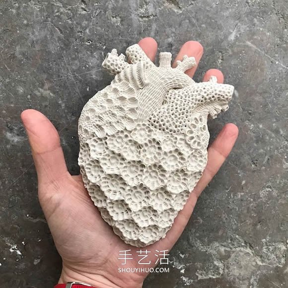 模仿水生生物的紋理 手工創(chuàng)作驚人陶瓷雕塑 -  rpnrmr.com