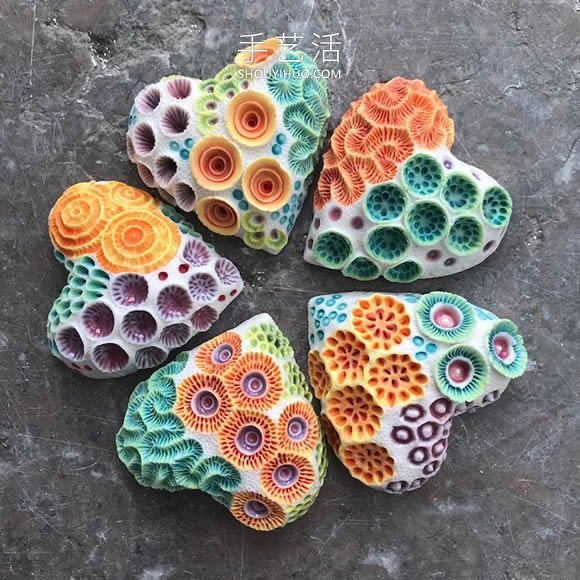 模仿水生生物的紋理 手工創(chuàng)作驚人陶瓷雕塑 -  rpnrmr.com