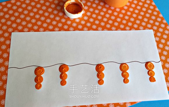 幼兒園手工制作胡蘿卜和兔子指紋畫的做法 -  rpnrmr.com