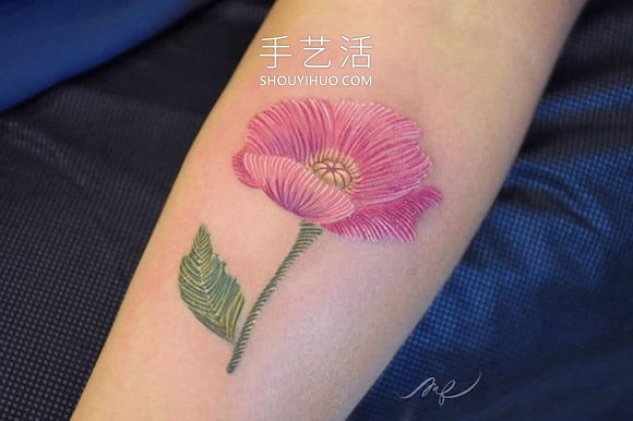 太驚艷！墨西哥紋身師“縫”出彩色花卉紋身 -  rpnrmr.com